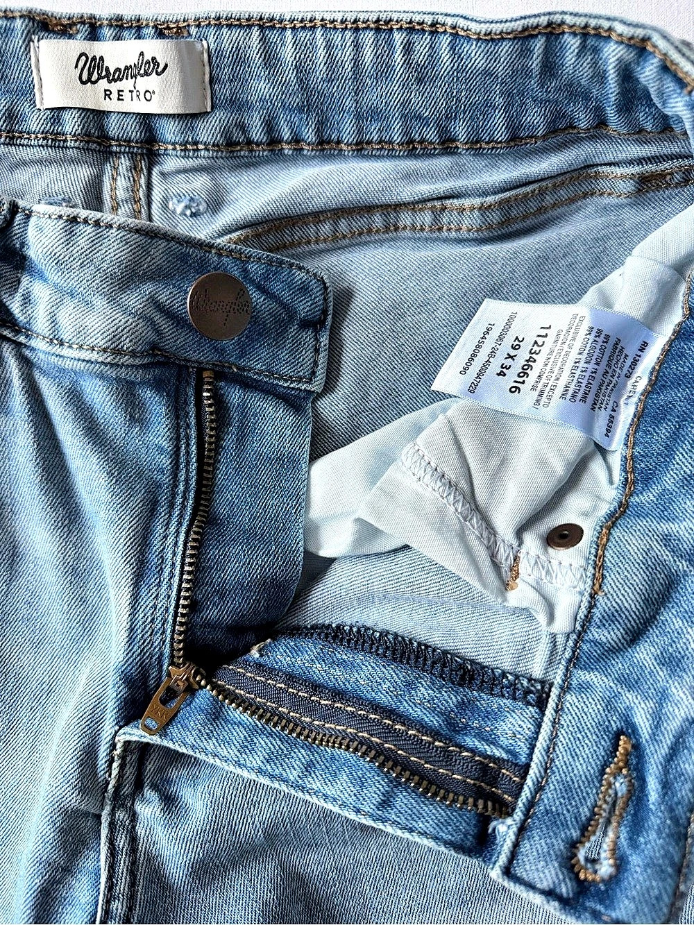 Wrangler Retro Mid Rise BootCut Jeans - Picture 3 of 4